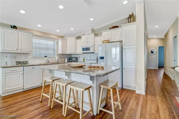 St James City, FL 33956,3098 Sloop LN