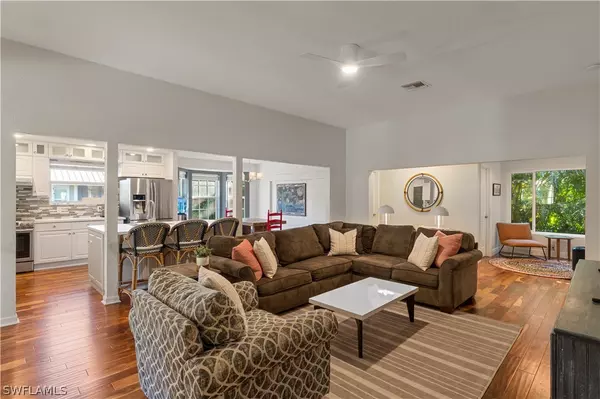 Sanibel, FL 33957,1886 Farm TRL