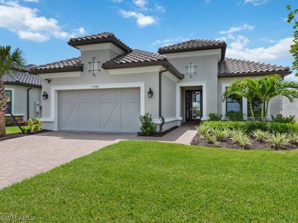 15208 Turin DR, Naples, FL 34114