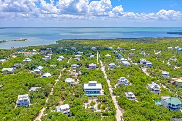 Upper Captiva, FL 33924,4500 Smugglers DR