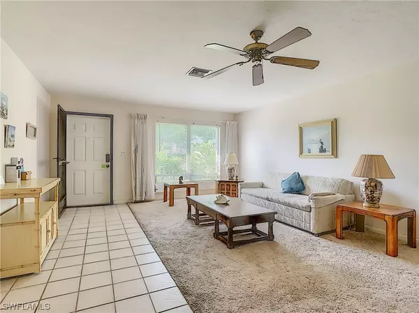 Naples, FL 34110,809 Palm View DR #8