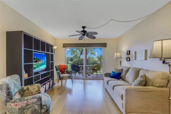 Naples, FL 34105,225 Turtle Lake CT #306