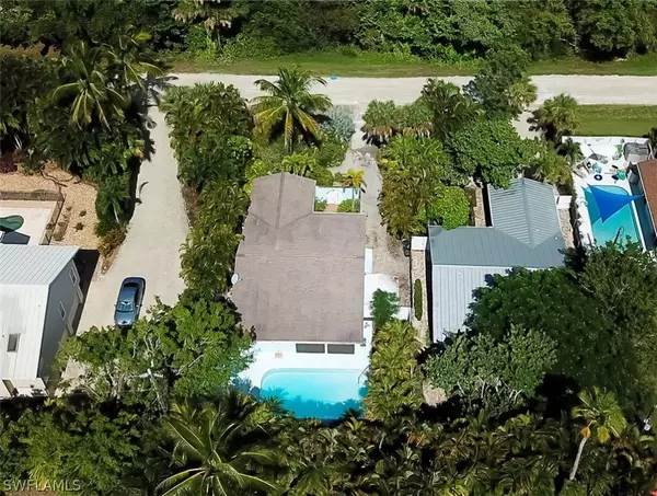 535 Birdsong PL, Sanibel, FL 33957