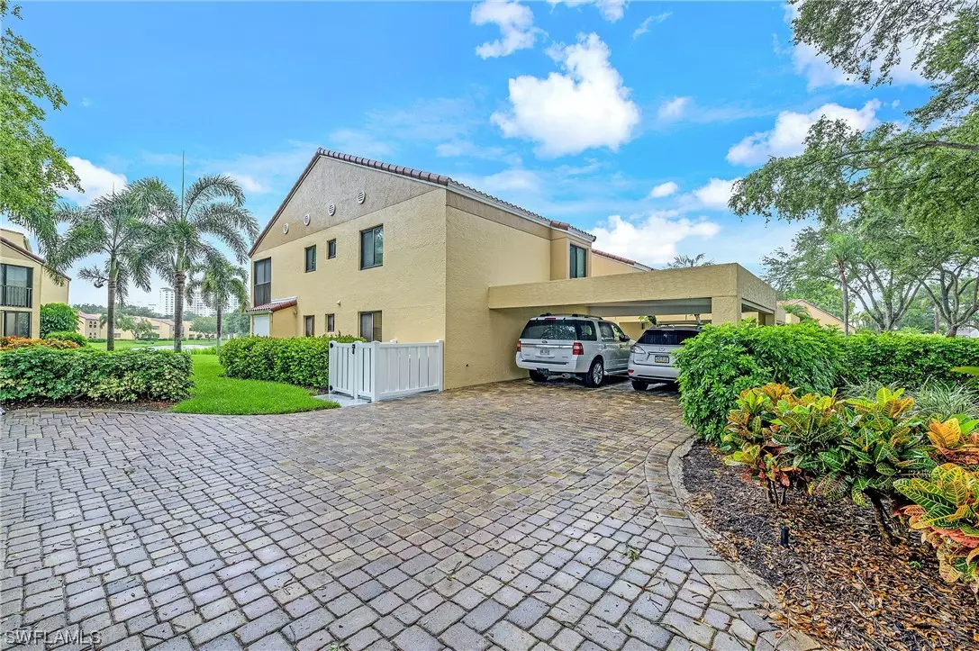 Naples, FL 34108,661 Windsurf LN #A-104