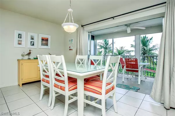 Sanibel, FL 33957,827 E Gulf DR #F6