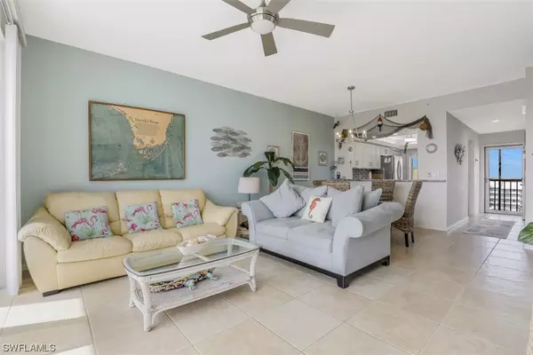 Fort Myers Beach, FL 33931,4411 Bay Beach LN #762