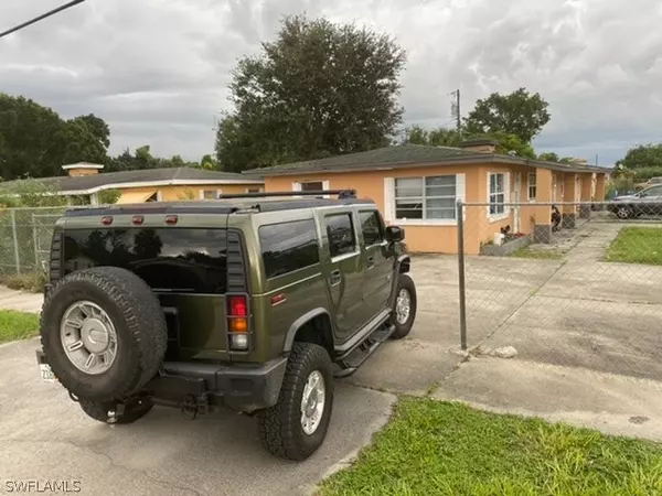 2403 Stella ST,  Fort Myers,  FL 33901