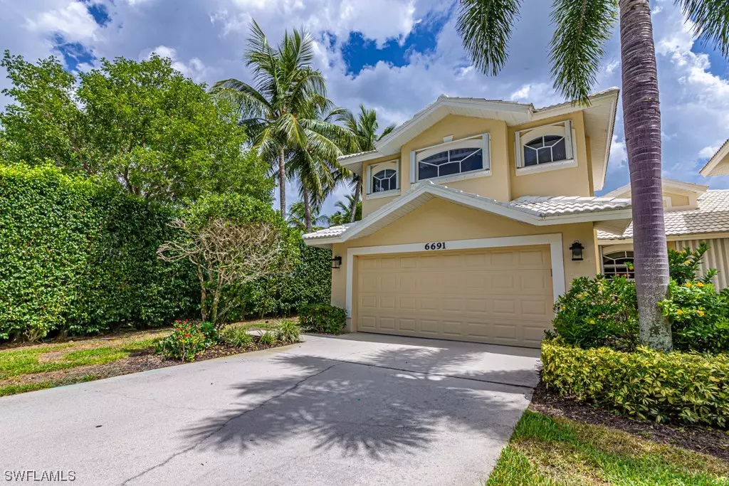 Naples, FL 34113,6691 Castlelawn PL #13