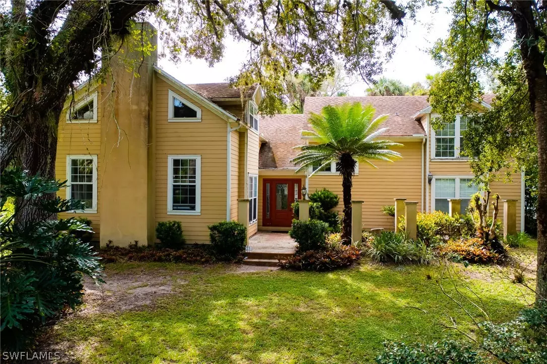 Alva, FL 33920,Address not disclosed