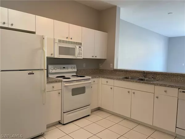 Fort Myers, FL 33916,3604 Cedar Oak DR #102