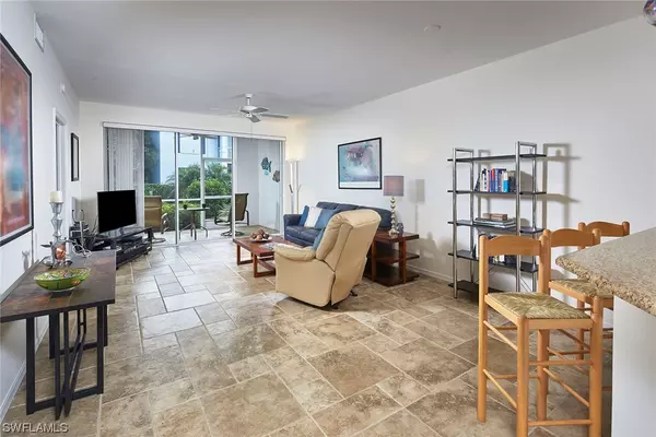 Naples, FL 34108,7100 Barrington CIR #4-101