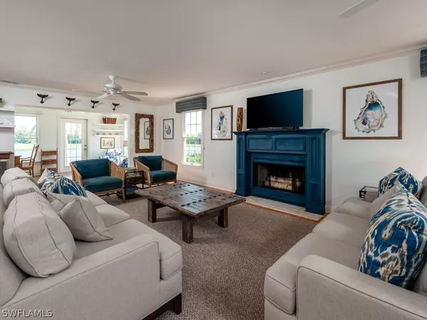 Sanibel, FL 33957,1437 Causey CT