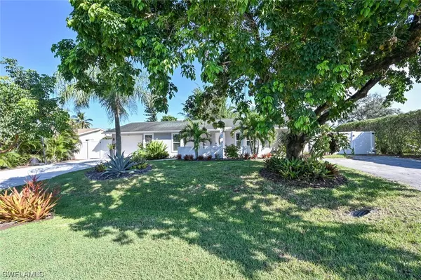 Naples, FL 34104,2681 Clipper WAY