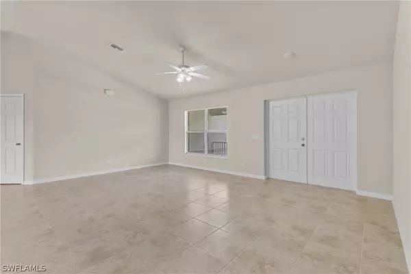 Cape Coral, FL 33909,463 NE 3rd AVE