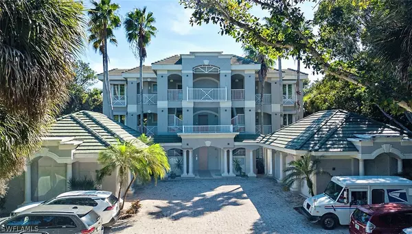 Sanibel, FL 33957,5789 Baltusrol CT #201