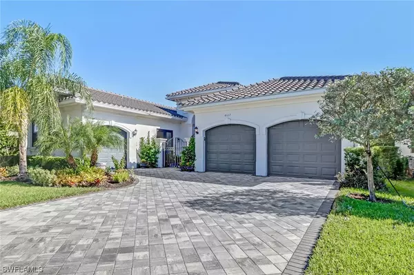 4617 Azalea DR, Naples, FL 34119