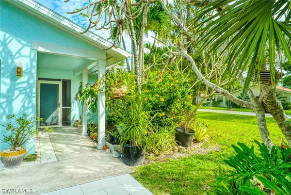 Sanibel, FL 33957,1667 Atlanta Plaza DR