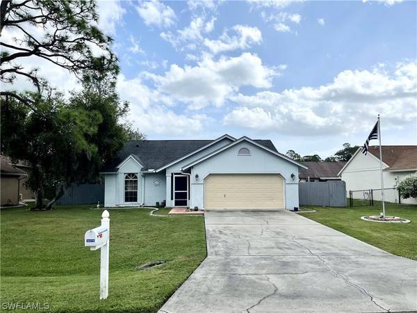 16272 Mirror Lake DR, North Fort Myers, FL 33917