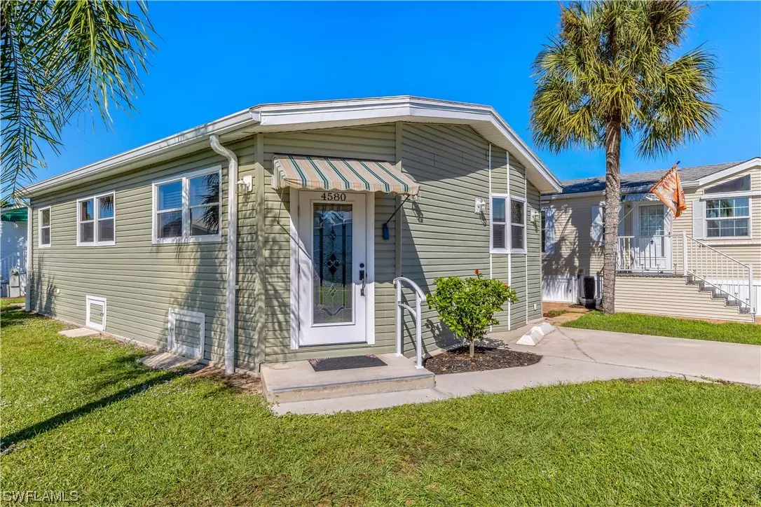 Estero, FL 33928,4580 Mayflower WAY E