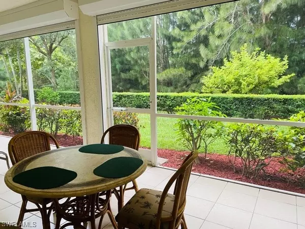 Naples, FL 34112,2400 Bayou LN #11