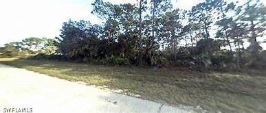 770 Shark LN, Labelle, FL 33935