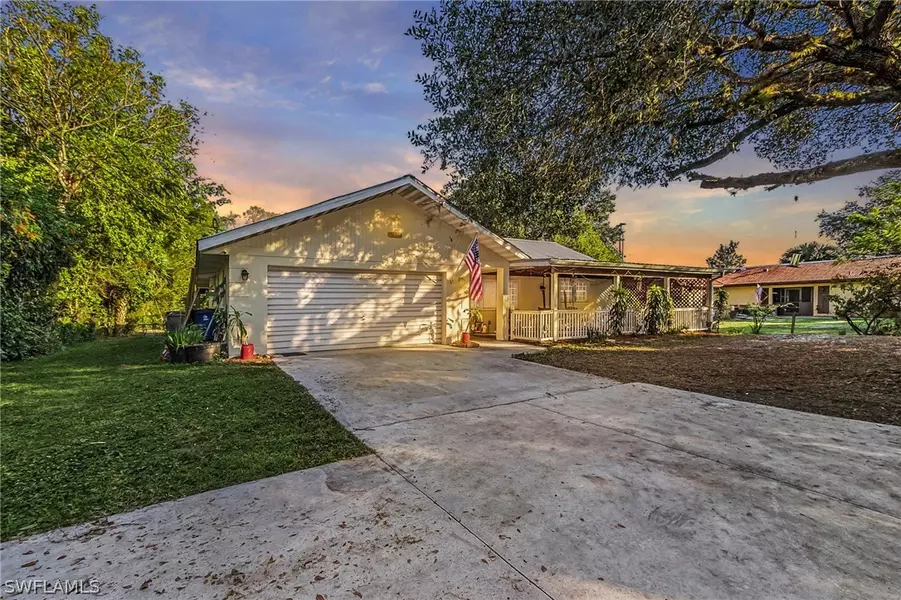 4697 Orange River Loop RD, Fort Myers, FL 33905