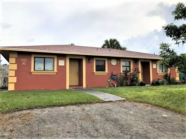 2071 Hunter BLVD, Naples, FL 34116