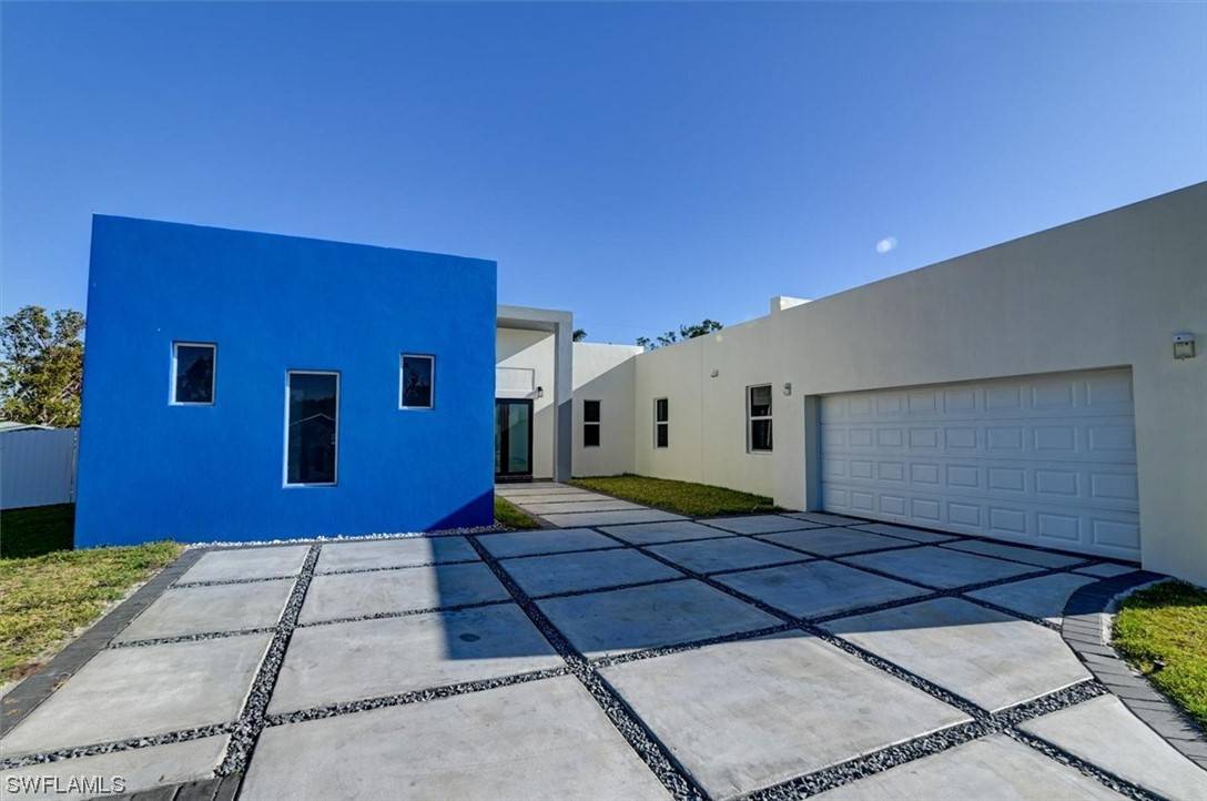 Fort Myers, FL 33916,3995 Edgewood AVE