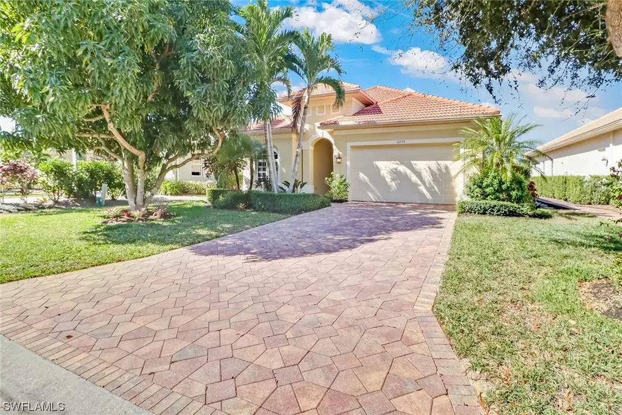 10779 Longshore WAY E, Naples, FL 34119