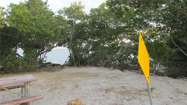 Other, FL 33956,3661 Tropical Point DR