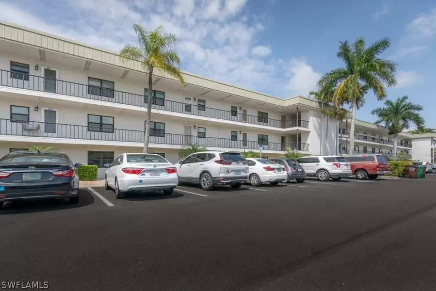 1747 Pebble Beach DR #102, Fort Myers, FL 33907