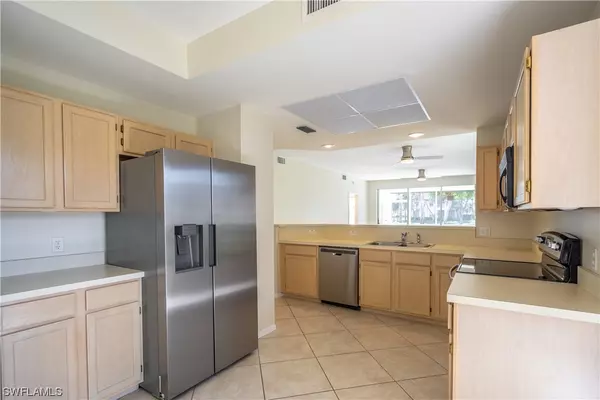 Naples, FL 34110,440 Wiggins Lake CT #102