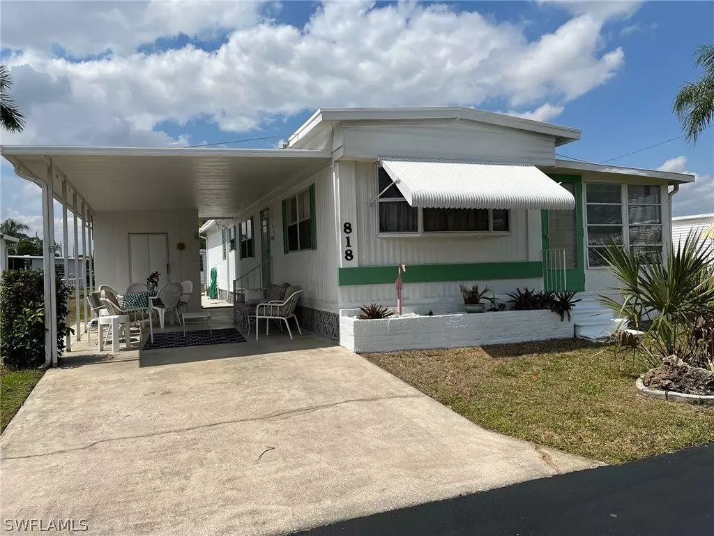 North Fort Myers, FL 33917,818 Homefolks ST