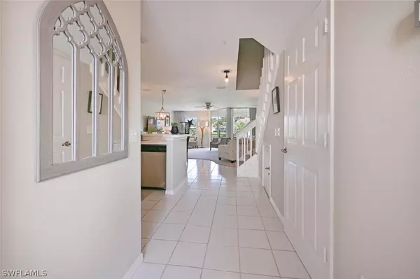 Naples, FL 34104,373 Dover PL #9-903