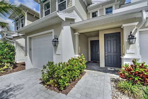 Naples, FL 34112,6966 Avalon CIR #903