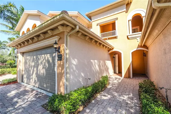 Estero, FL 33928,21523 Baccarat LN #201