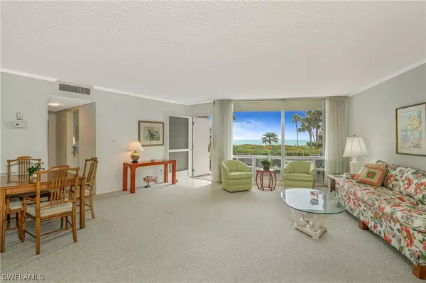 Naples, FL 34102,1851 Gulf Shore BLVD N #102