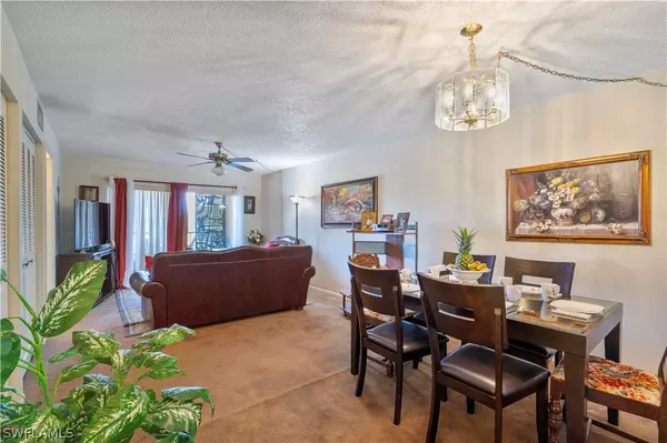 2111 Barkeley LN #18,  Fort Myers,  FL 33907