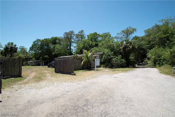 549 Harmon TER, Other, FL 34137