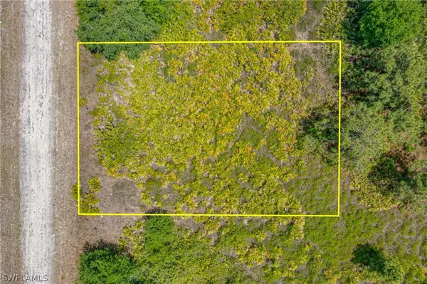 4305 32nd ST SW, Lehigh Acres, FL 33976