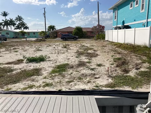 Matlacha, FL 33993,2849 TRIGGERFISH ST