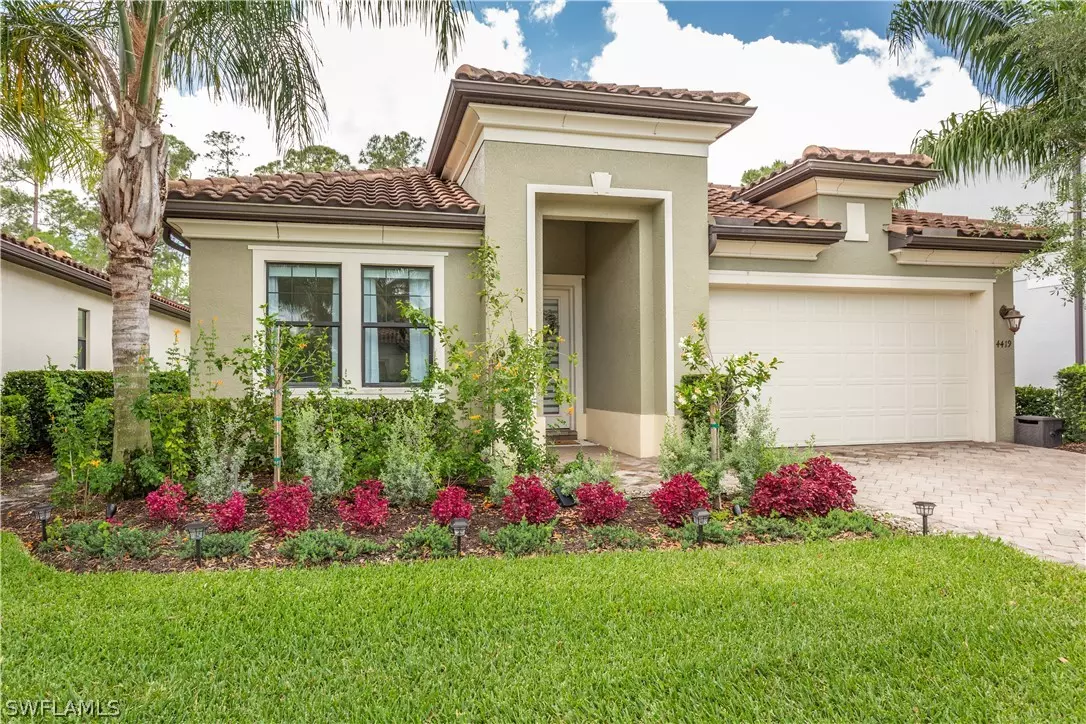 Naples, FL 34119,4419 Raffia Palm CIR