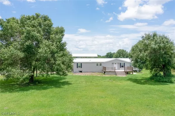 124 Kirby Thompson RD, Fort Denaud, FL 33935