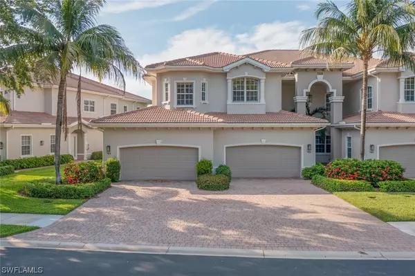 Naples, FL 34109,7128 Lemuria CIR #703