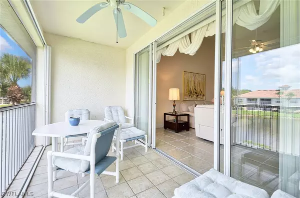 Naples, FL 34109,3053 Driftwood WAY #3904