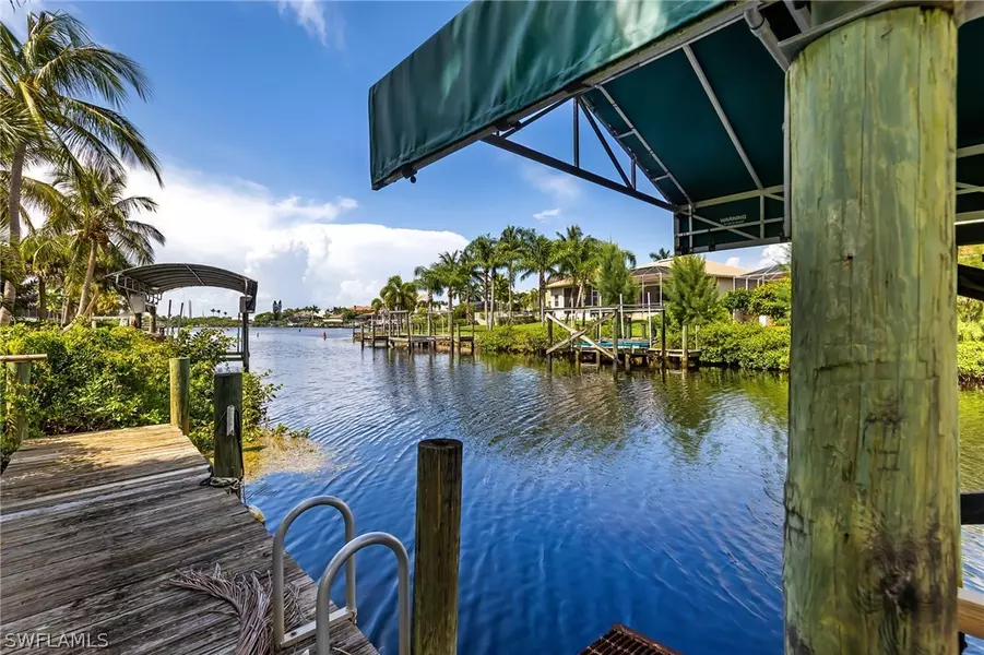 17619 Boat Club DR, Fort Myers, FL 33908