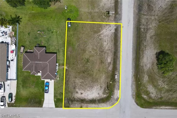 1133 NW Juanita PL, Cape Coral, FL 33993