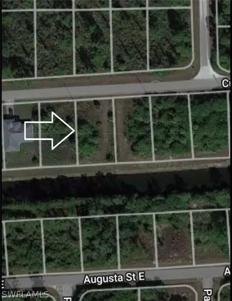 1124 Cummings ST E, Lehigh Acres, FL 33974