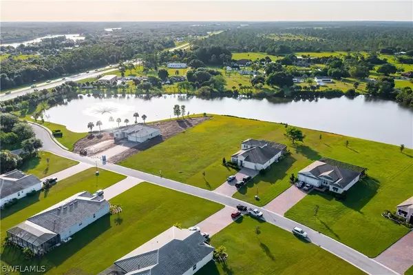 Alva, FL 33920,2060 Hickeys Creekside DR