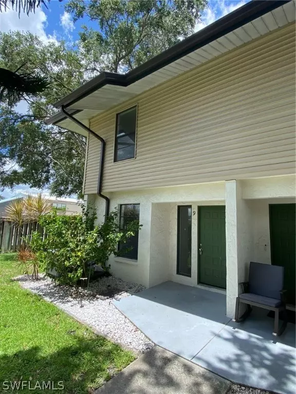 2121 Crystal DR #9, Fort Myers, FL 33907